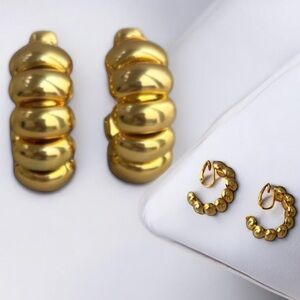 Vintage Gold Earrings Clip On Chunky Hoop Style Goldtone 70s 80s Vintage Jewelry